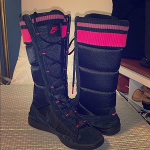 💯 NIKE WINTER HI 2 PUFFER SNOW BOOTS 💗❄️🖤